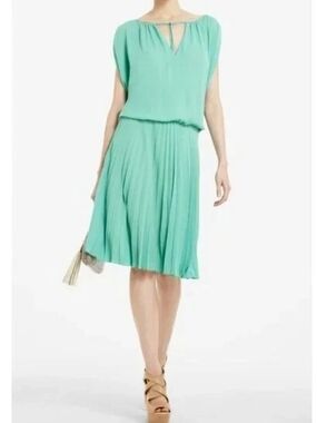BCBGMaxAzria Mint Green / aqua Lona mini cocktail dress size M